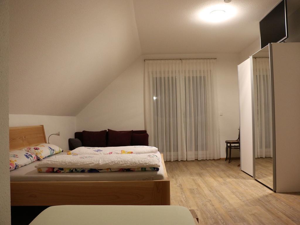Ferienwohnungen Beilerstaedtle オッペナウ エクステリア 写真